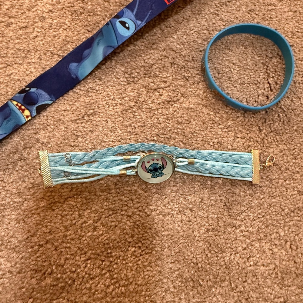 Stitch Kids Accessory Set - Picture 2 of 4